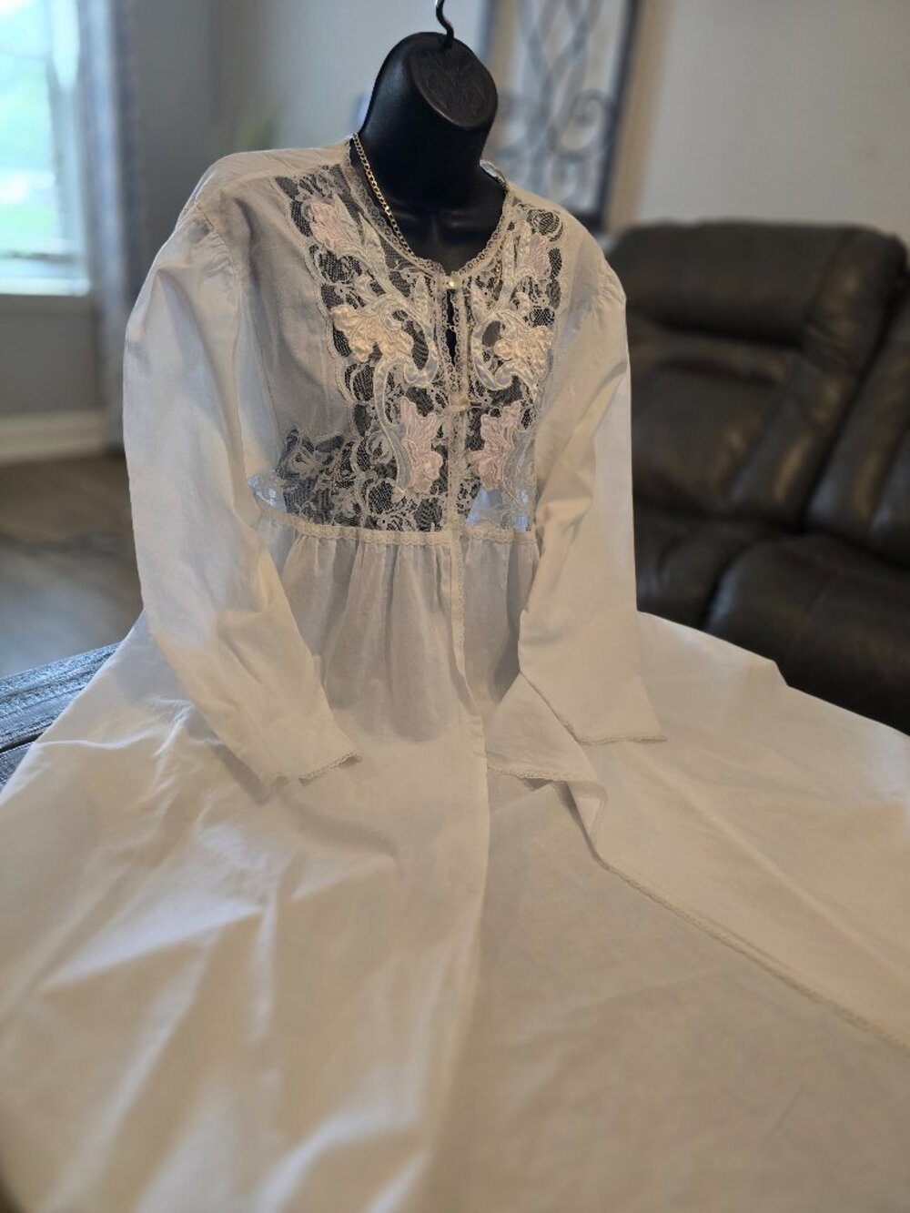Natori Neiman Marcus vintage Sleep wear size L